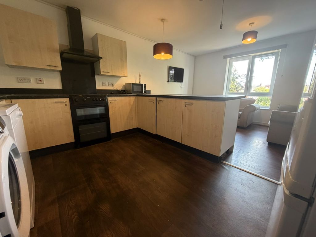 Property photo 1 of 12 41F8B2Ae-F993-4d2B-Aecb-06Efd0Fed20E