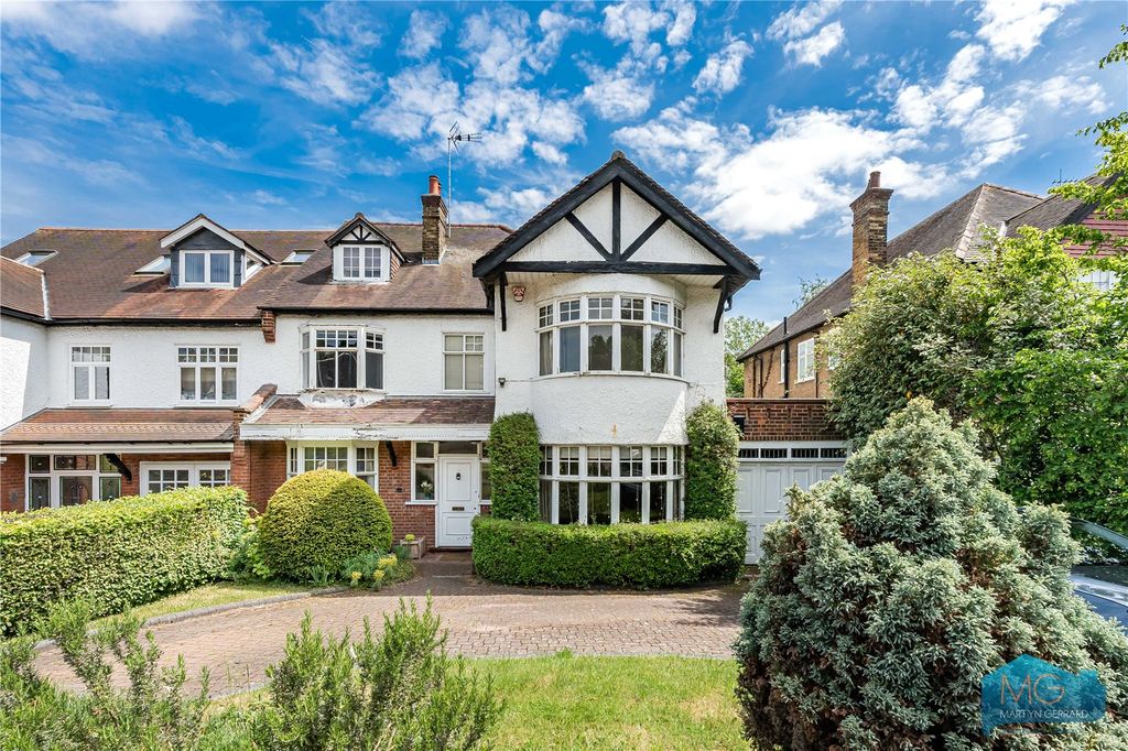 Property photo 1 of 44 Picture No. 72