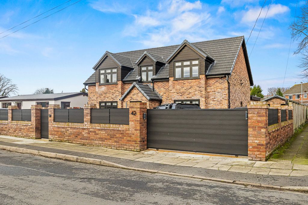 Property photo 1 of 38