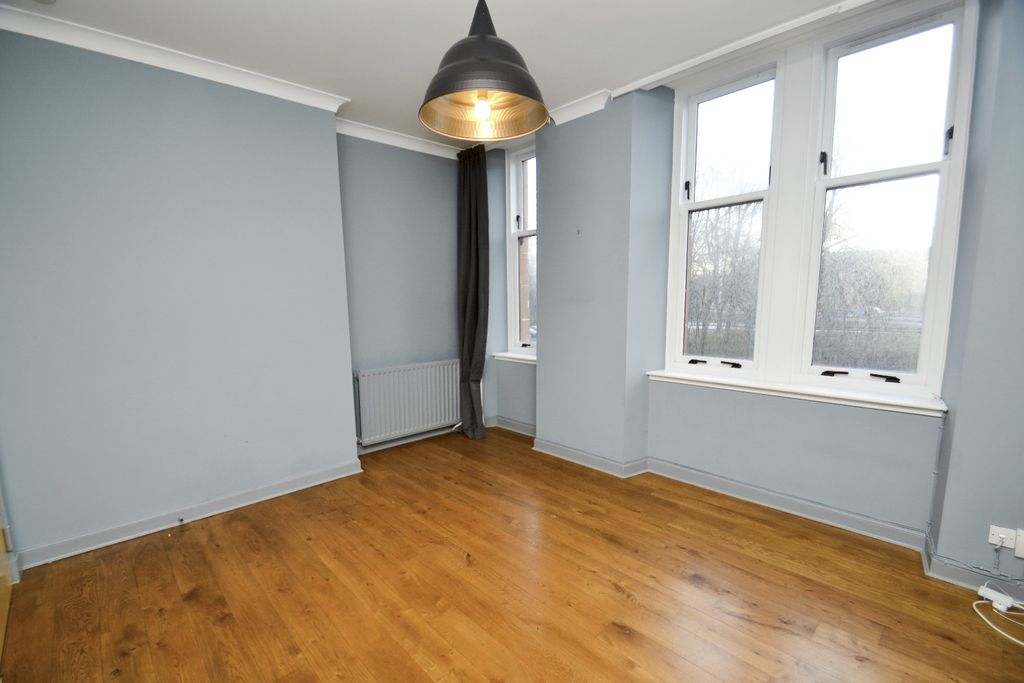 Property photo 3 of 15 4802715