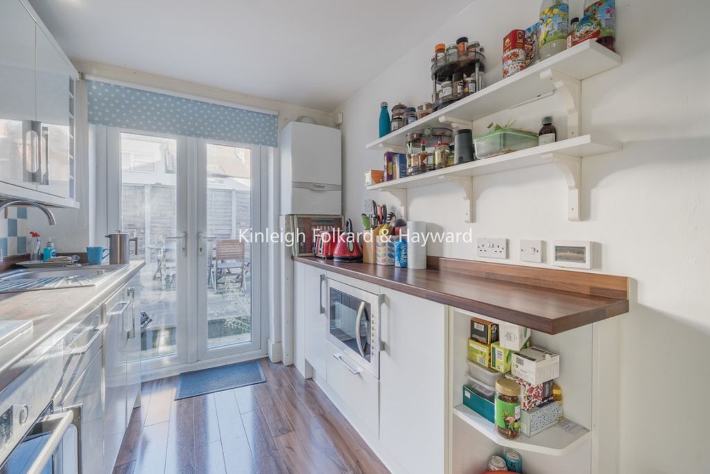 Property photo 3 of 9 53581E96-B479-4174-9