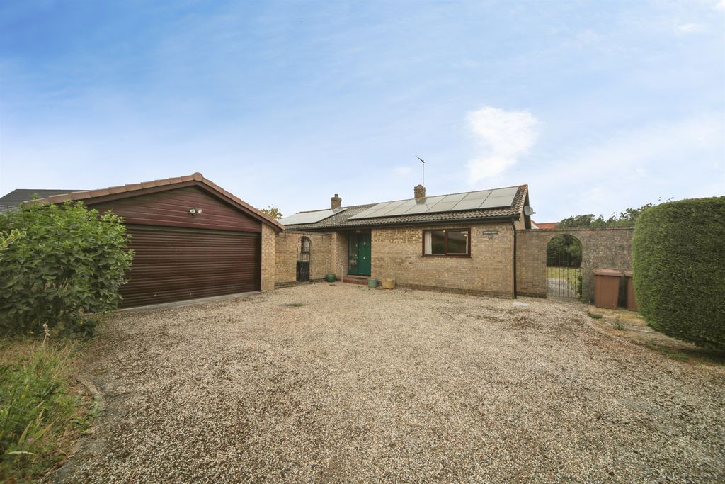 Property photo 1 of 20