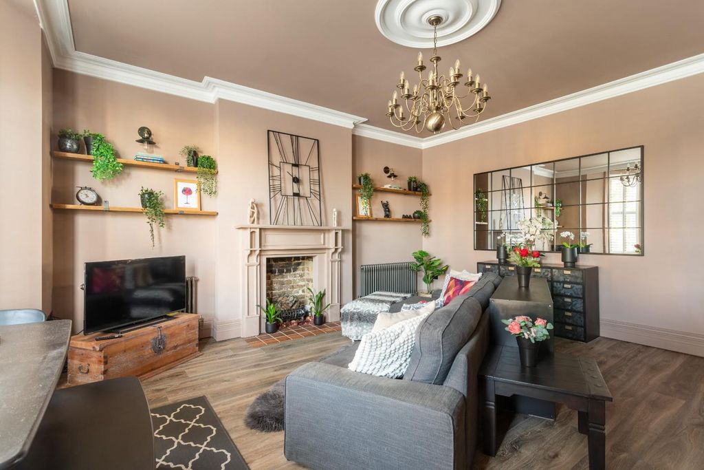 Property photo 2 of 21 Ventnor Villas-5.Jpg