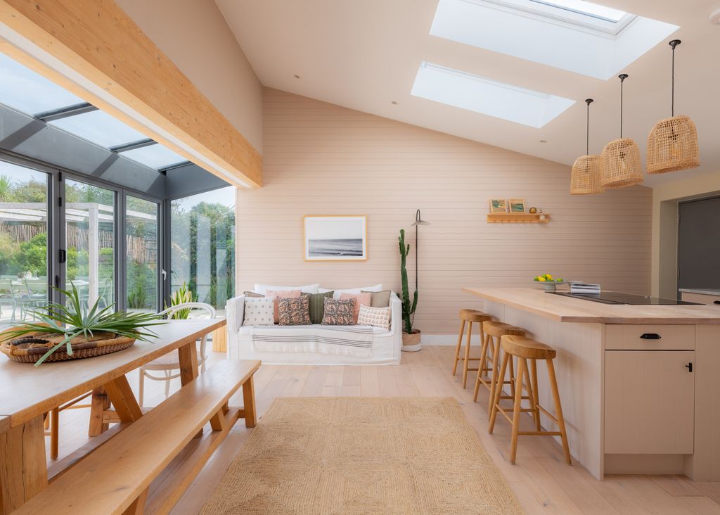 Property photo 1 of 34 The Palm House