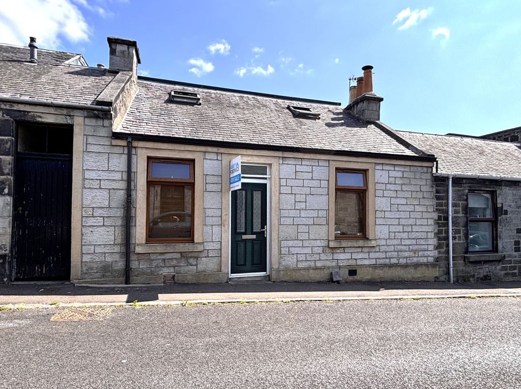 Property photo 1 of 28