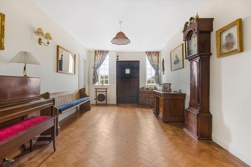 Property photo 2 of 25 Image