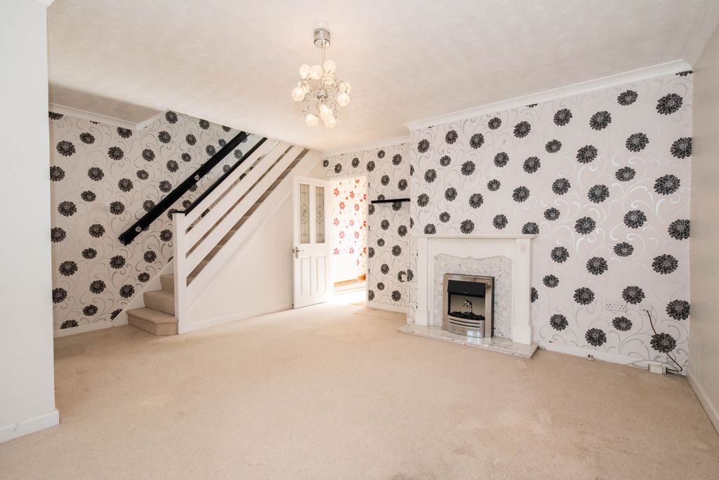 Property photo 2 of 15 Living Room