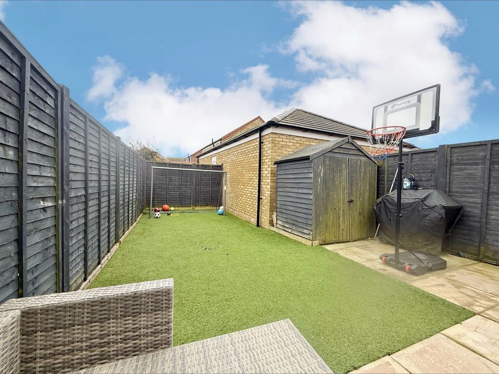 Property photo 3 of 11