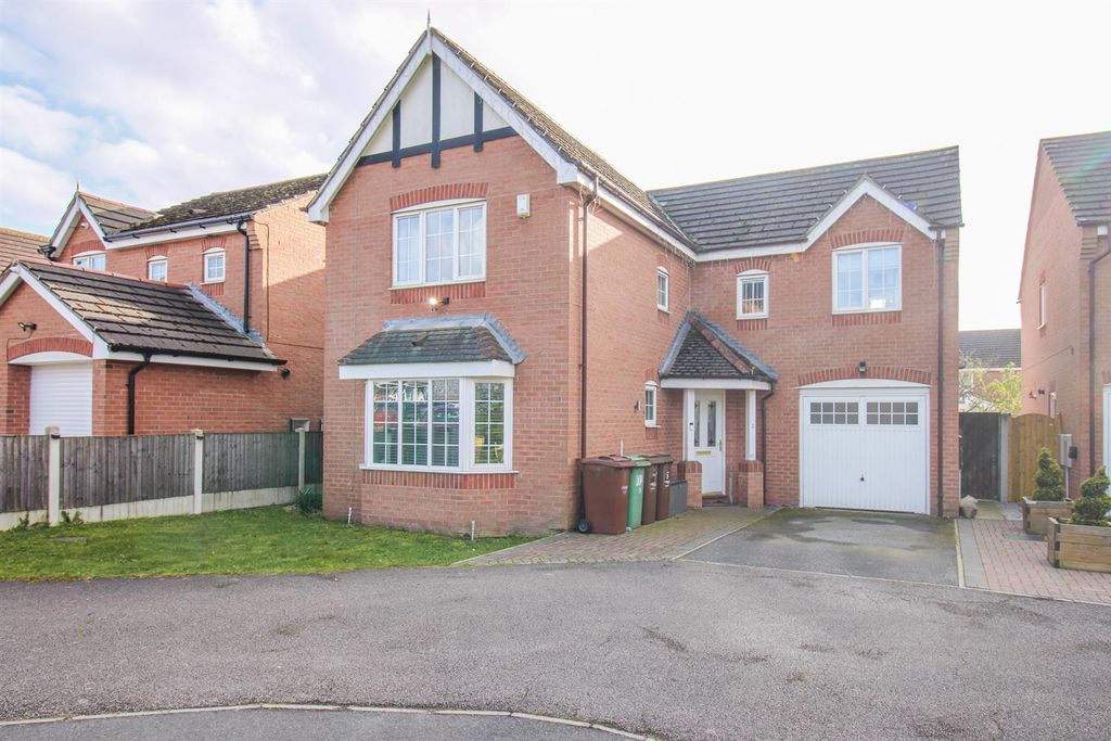 Property photo 1 of 18