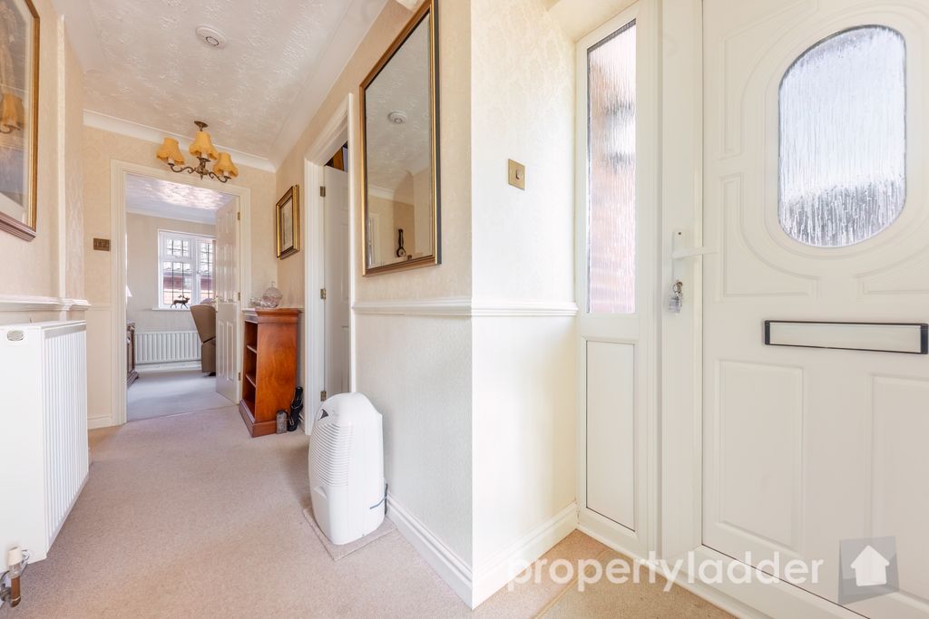 Property photo 3 of 15 Pl -16