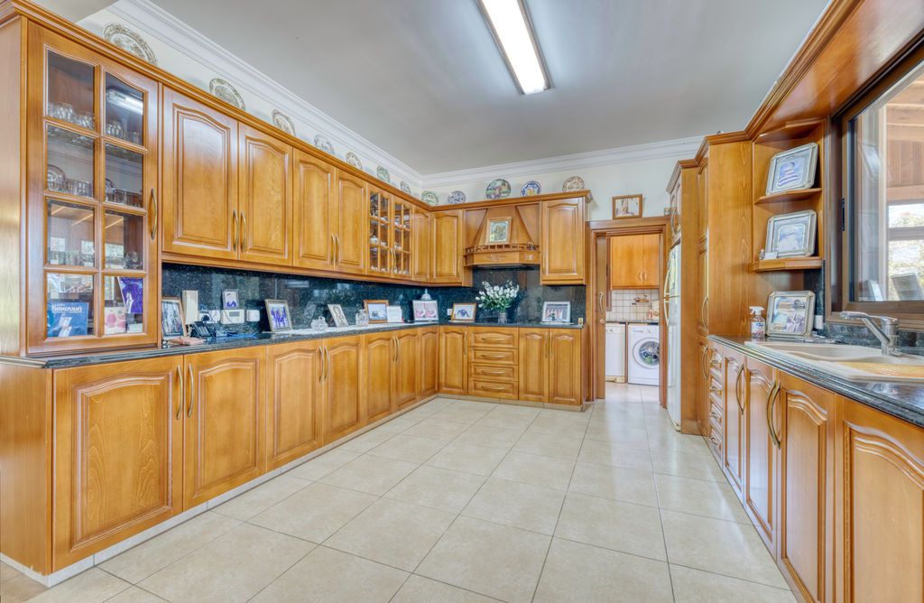 Property photo 3 of 39 Main Kitchen