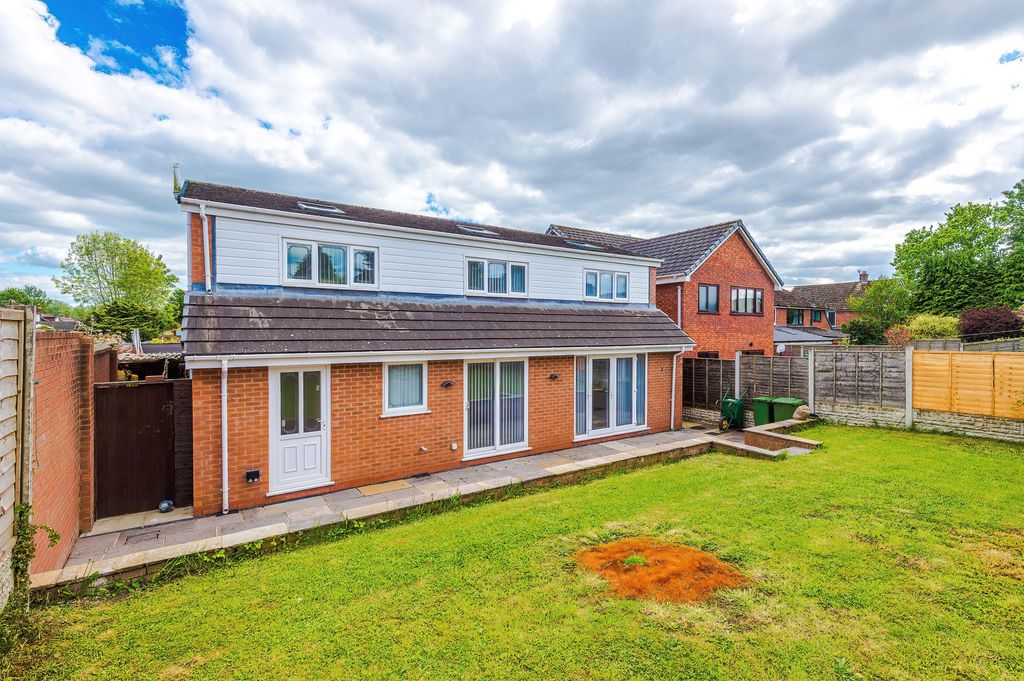Property photo 2 of 37