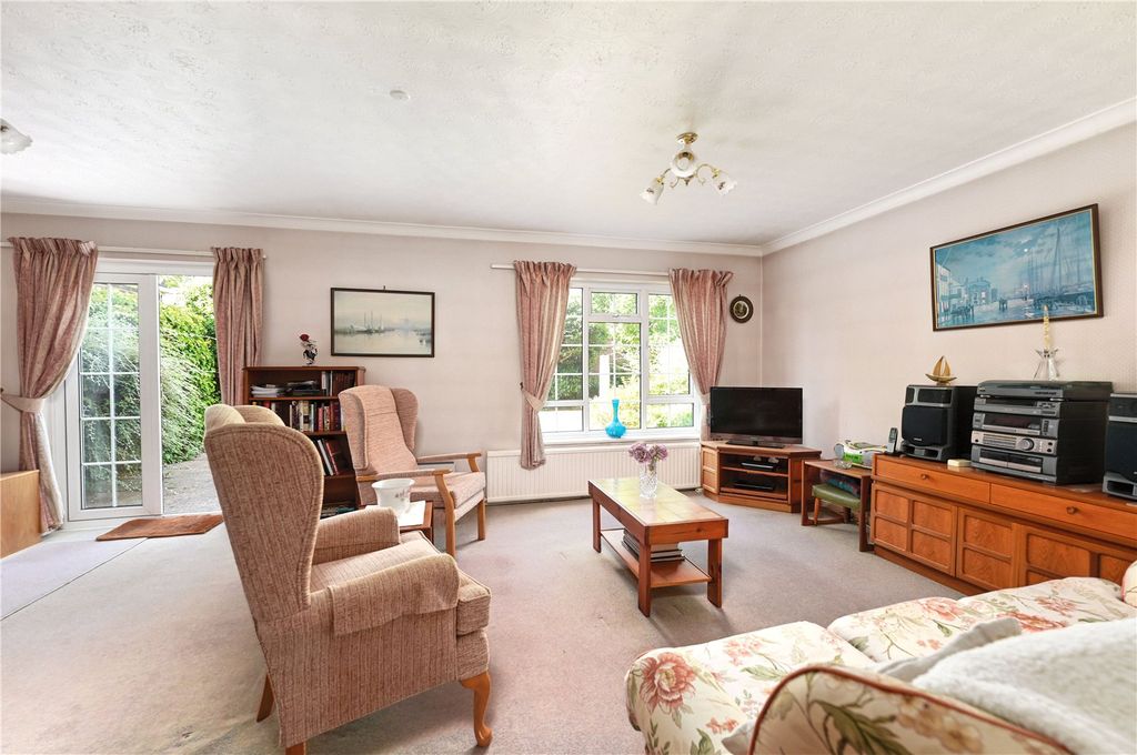 Property photo 3 of 9 Picture No. 25