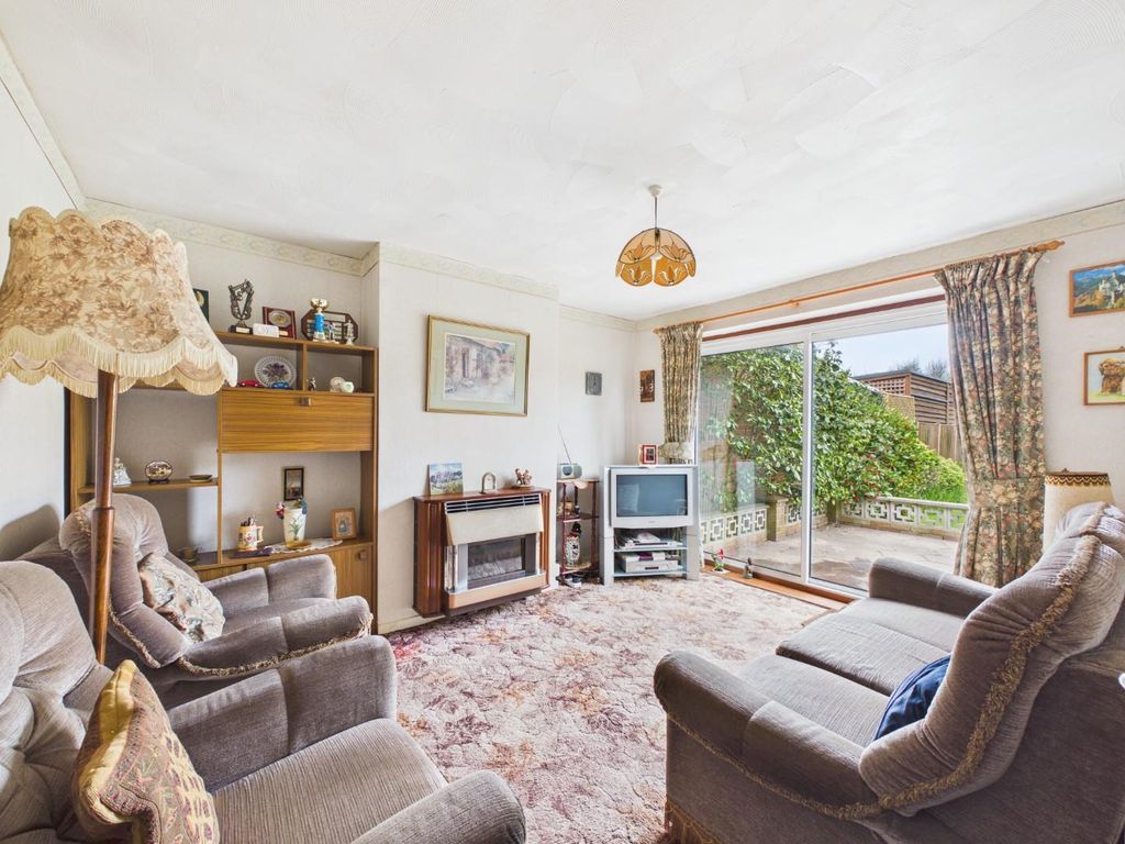 Property photo 3 of 17 Cam05010G0-Pr0060-Still002.Jpg