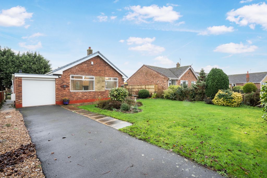 Property photo 2 of 12 Front