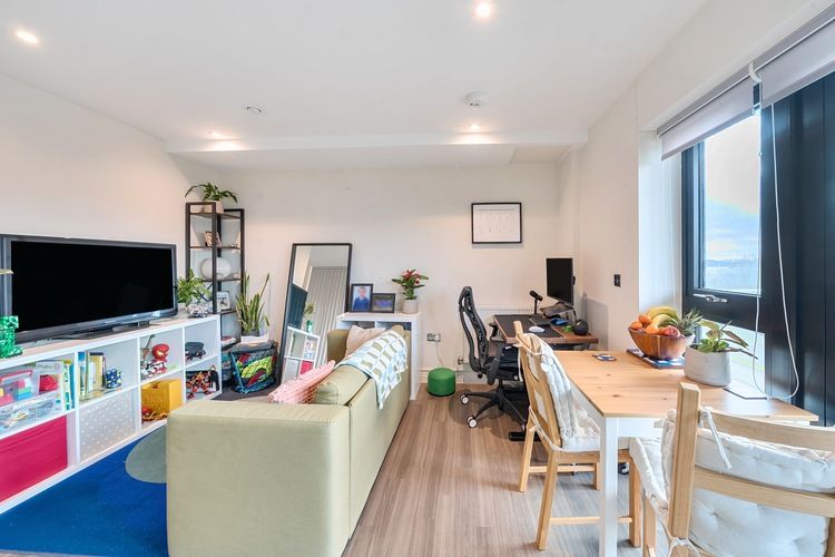 Property photo 3 of 20