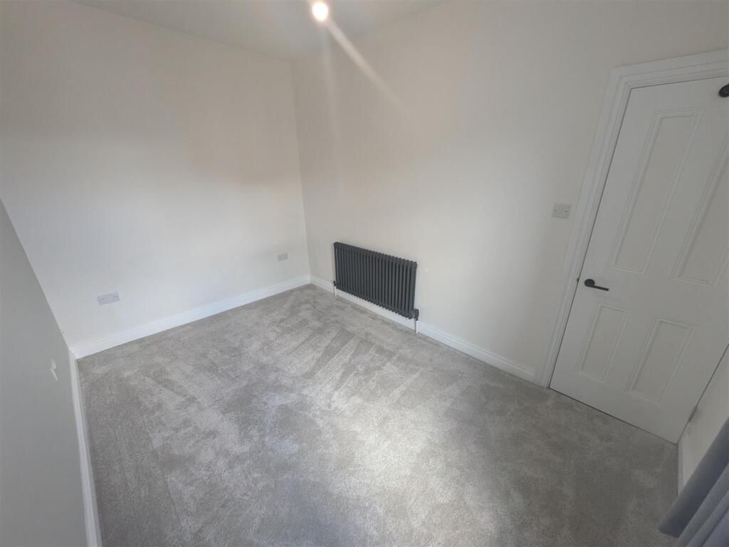 Property photo 3 of 7 Gallery