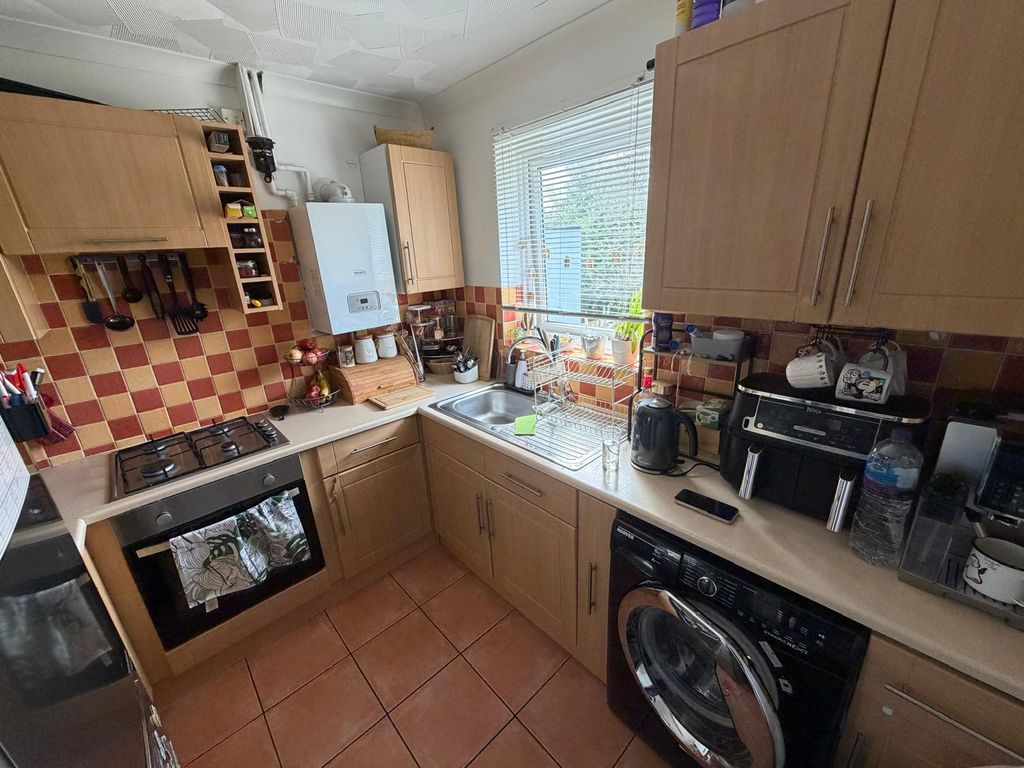 Property photo 3 of 9 Images