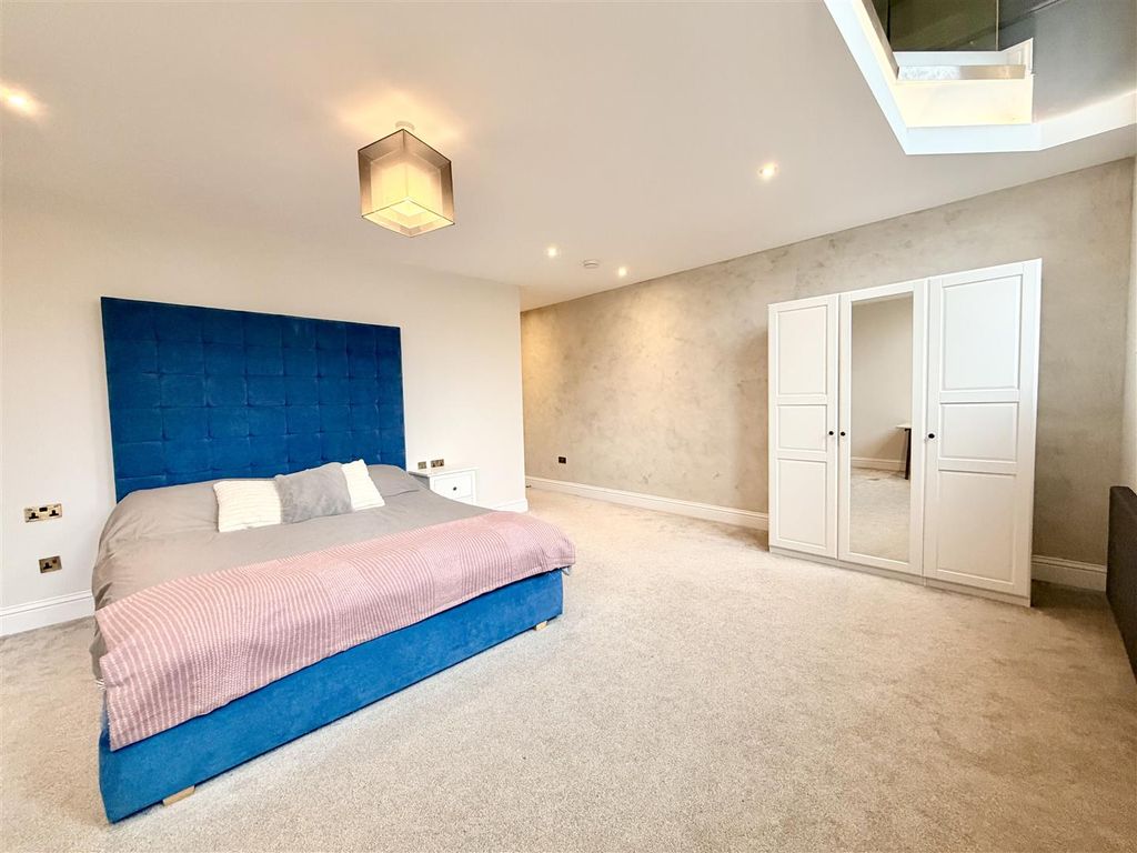 Property photo 3 of 14 Image00004.Jpeg