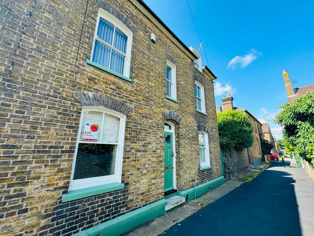 Property photo 1 of 15