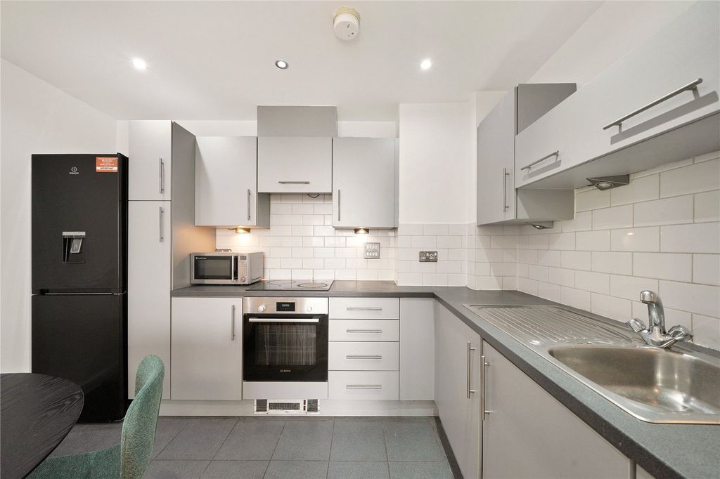 Property photo 2 of 15 Picture No. 19