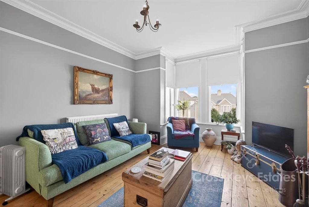 Property photo 3 of 25 Sitting Room