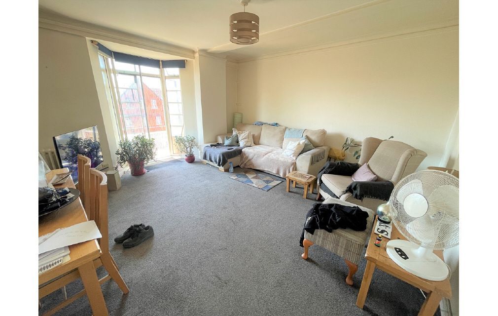 Property photo 2 of 7