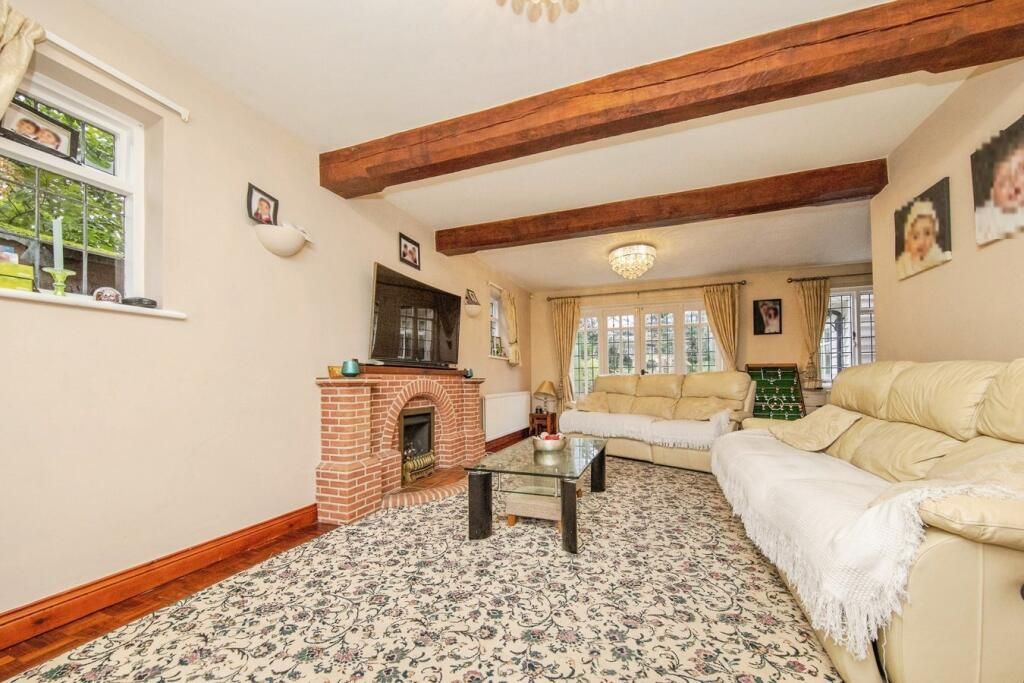 Property photo 2 of 22