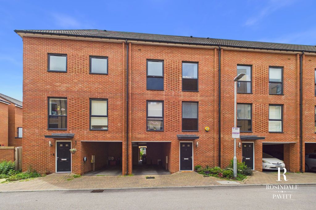 Property photo 1 of 30