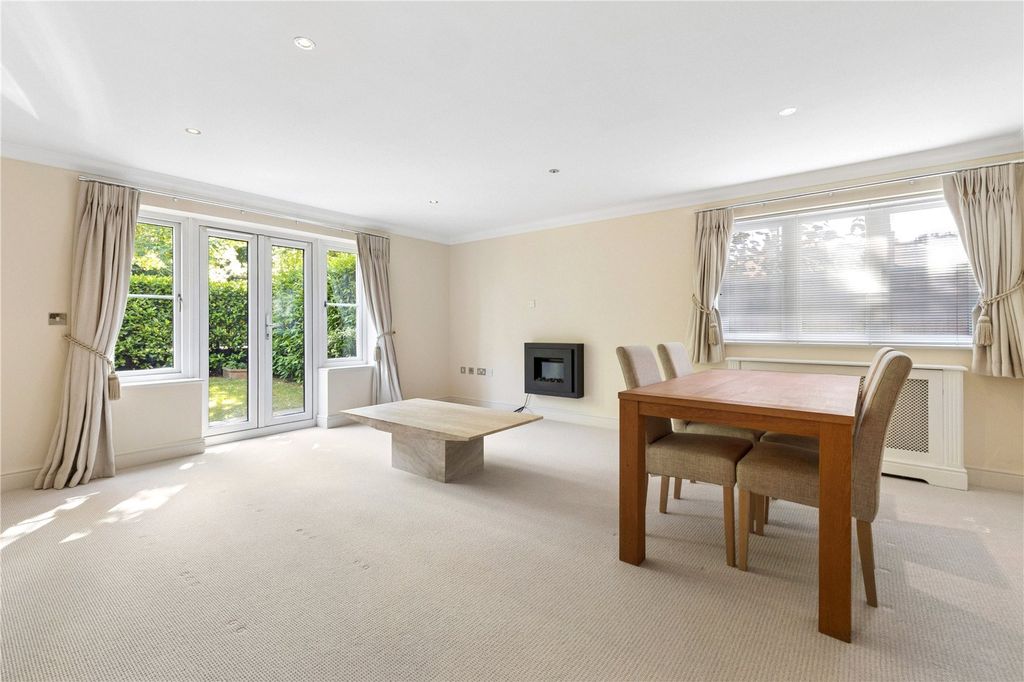 Property photo 3 of 10 Picture No. 05