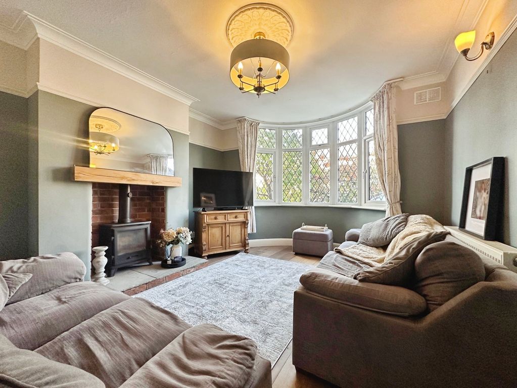 Property photo 3 of 38