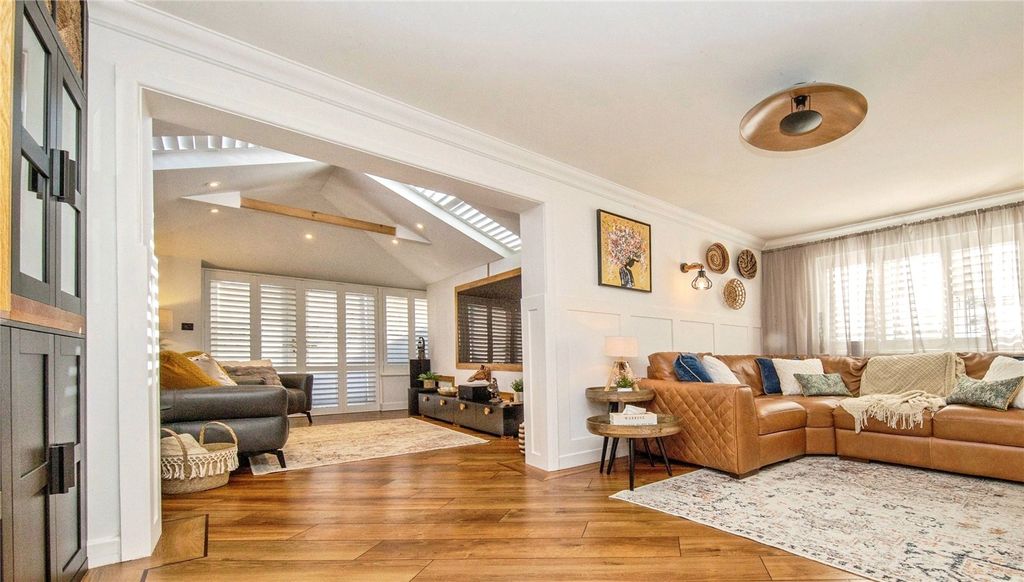 Property photo 2 of 25 Picture No. 03