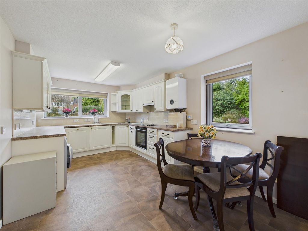 Property photo 3 of 26 Cam03972G0-Pr0230-Still001.Jpg