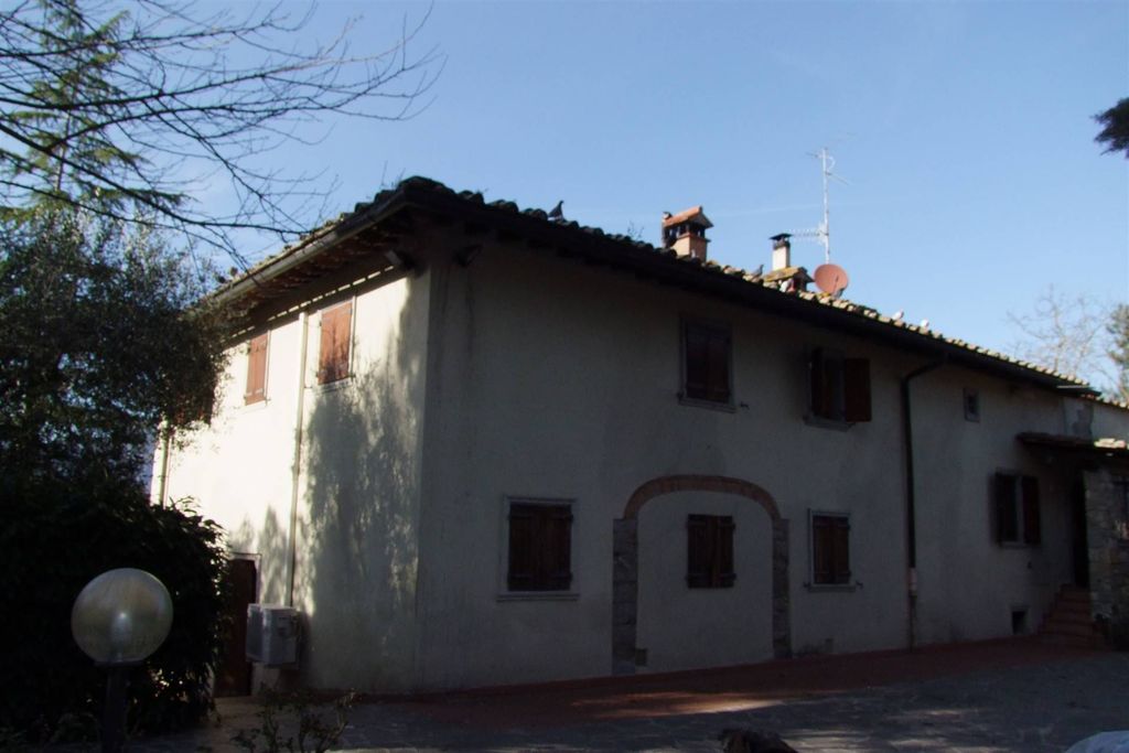 Property photo 2 of 30