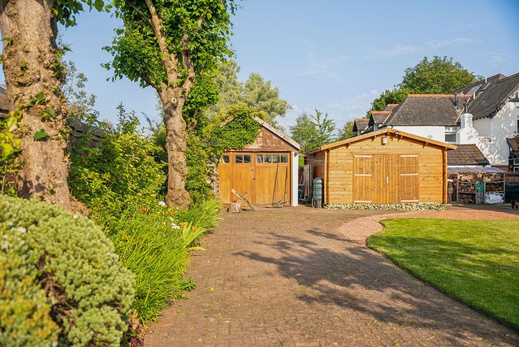 Additional image 45 of 5 bed detached house for sale17 Monreith Road, Newlands, Glasgow G43
