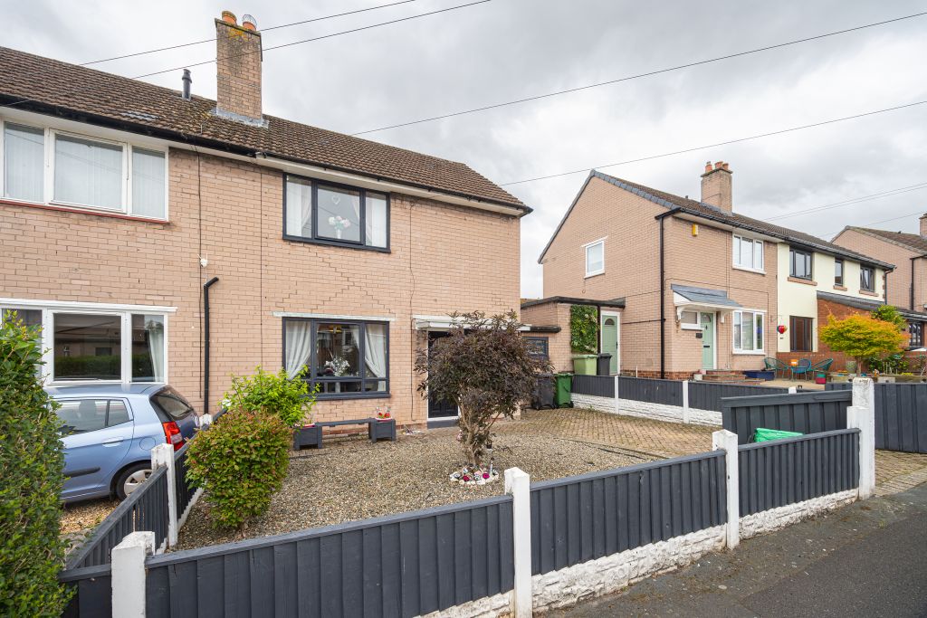 Property photo 1 of 14