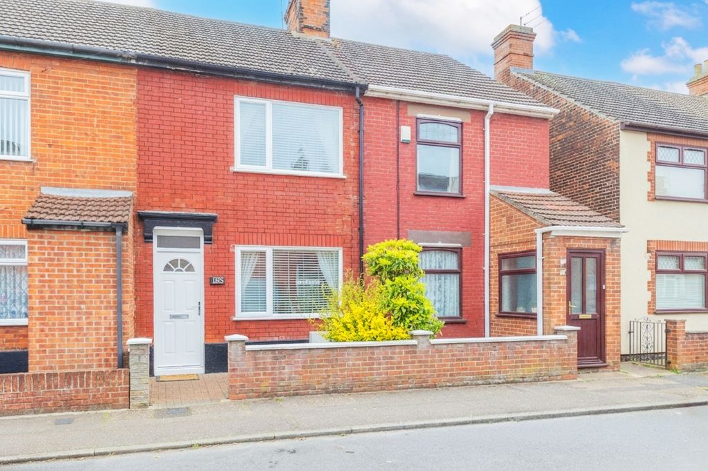 Property photo 1 of 11