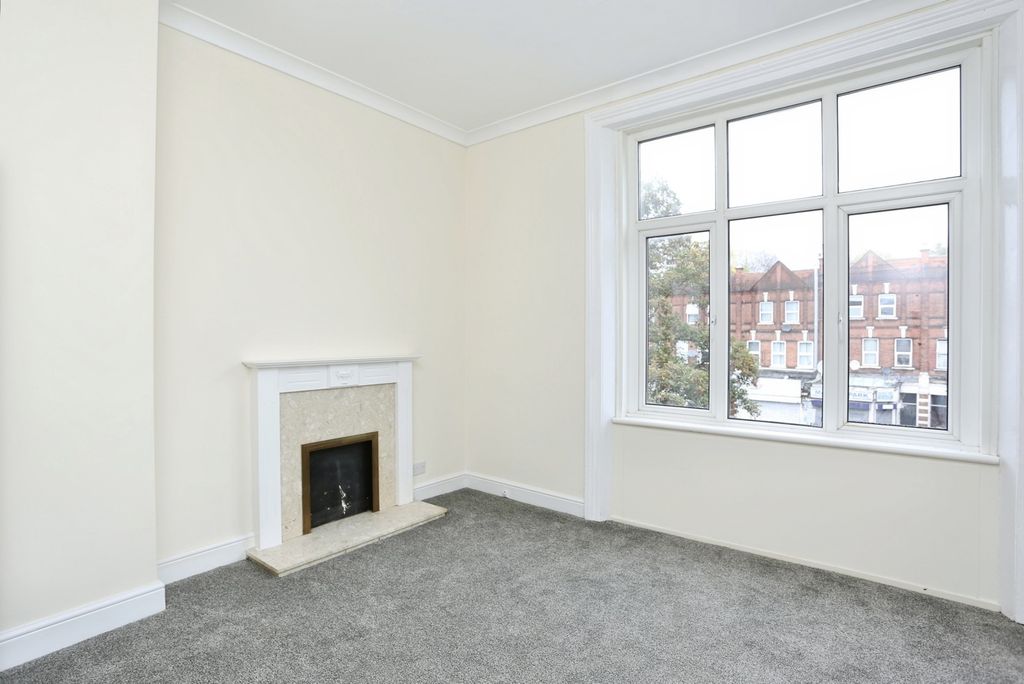 Property photo 2 of 11 Photo