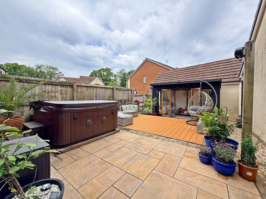 Property photo 2 of 30 Rear Garden