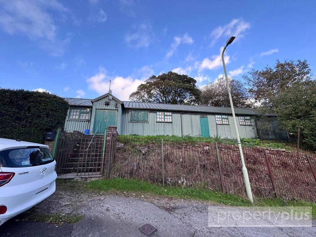 Property photo 1 of 22 Picture No. 01
