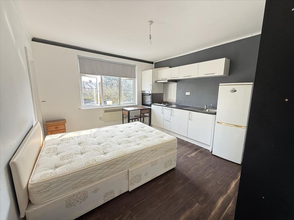 Property photo 2 of 4