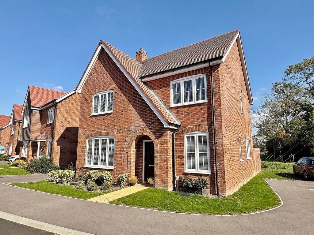 Property photo 1 of 20