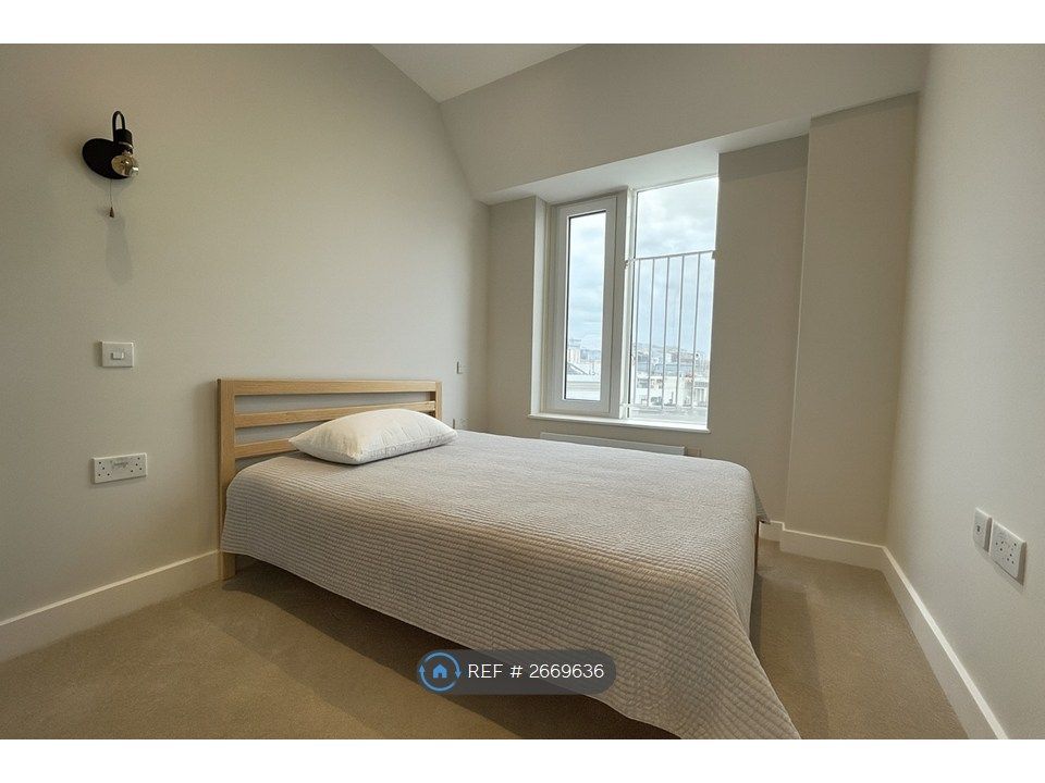 Property photo 3 of 5