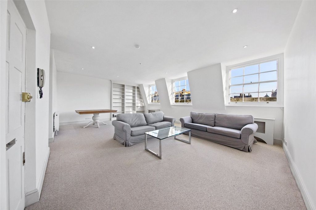 Property photo 1 of 14 Picture No. 05