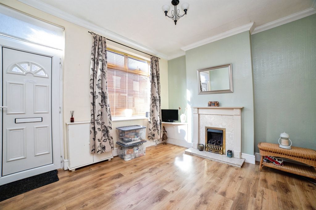 Property photo 2 of 20