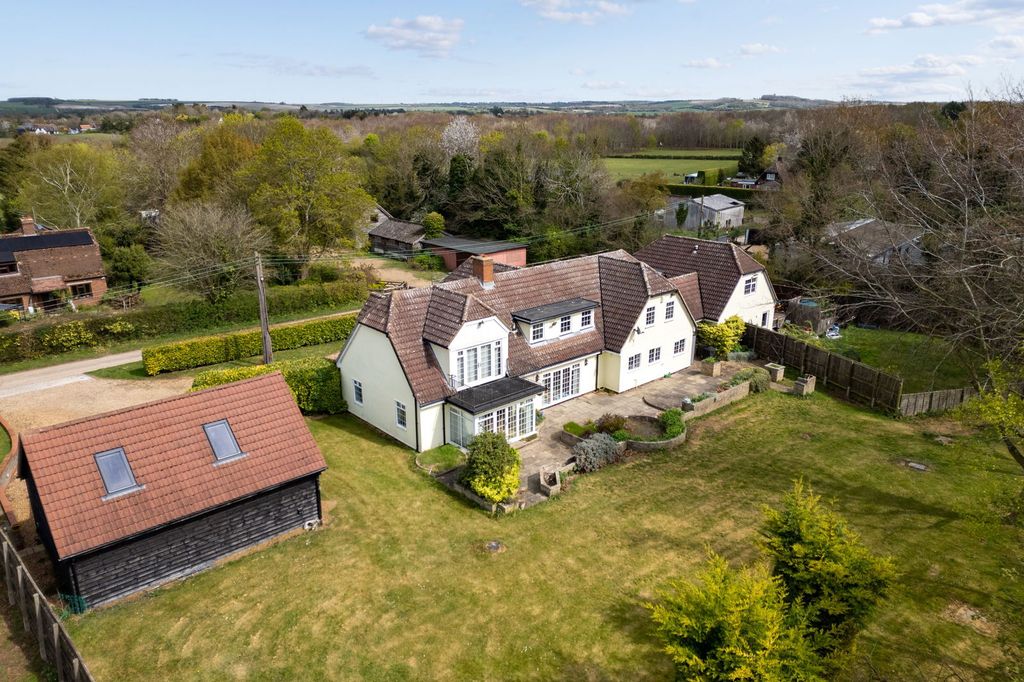 Property photo 3 of 35