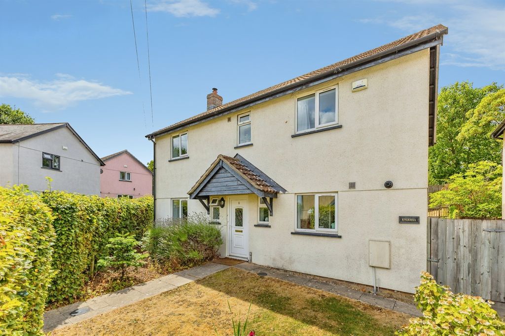 Property photo 1 of 19