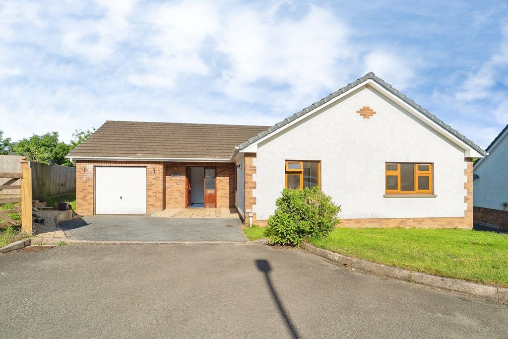 Property photo 1 of 21 Pbox-Img.Jpg