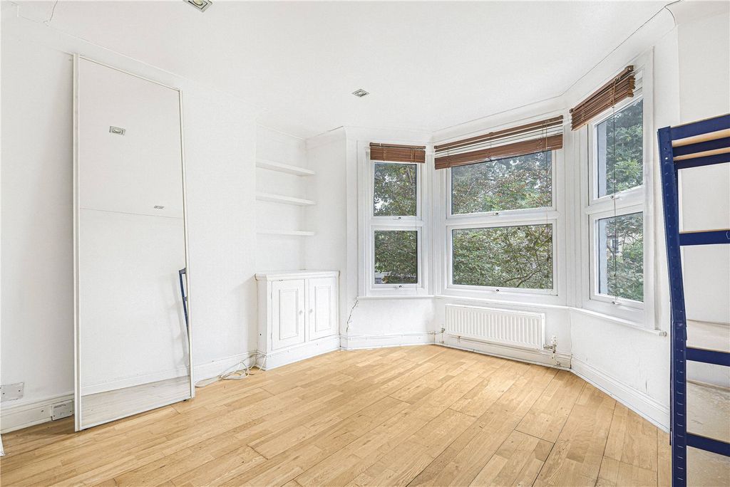 Property photo 2 of 10 Picture No. 06