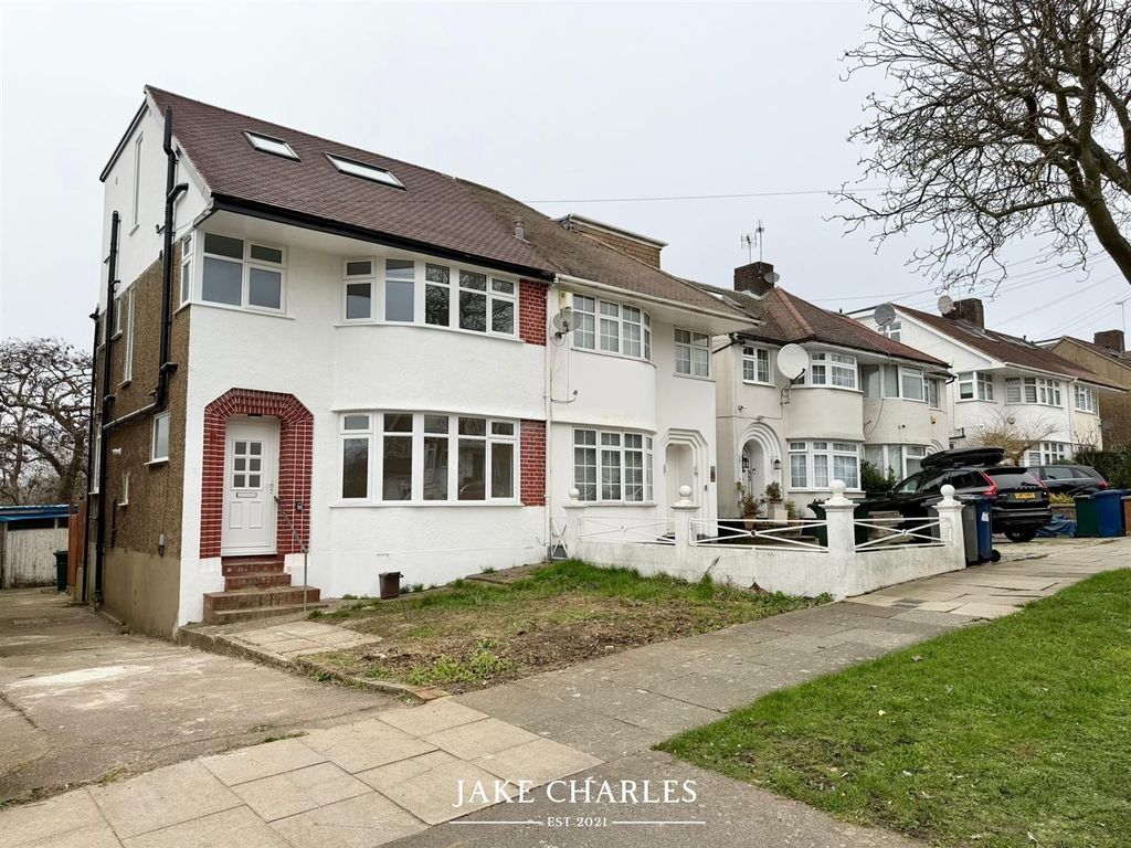 Property photo 1 of 27 55A4145c-660E-4Ca2-8281-453c1043A62B.Jpg